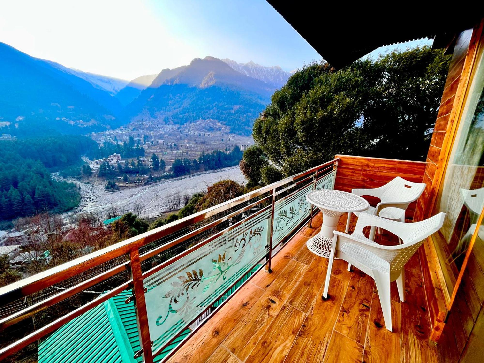 Naina Deventure Resort, Manali - Premium Rooms With Centrally Heated & Scenic View Екстер'єр фото