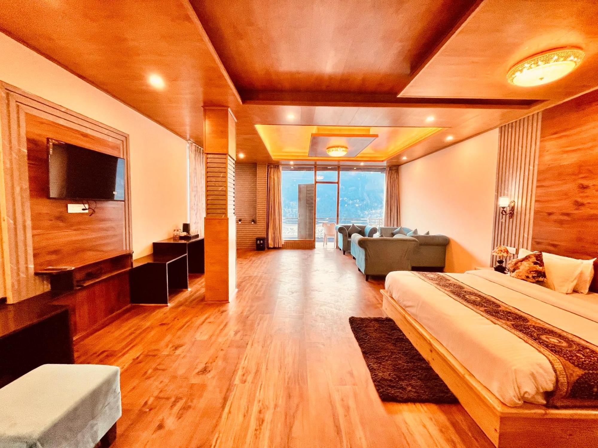 Naina Deventure Resort, Manali - Premium Rooms With Centrally Heated & Scenic View Екстер'єр фото