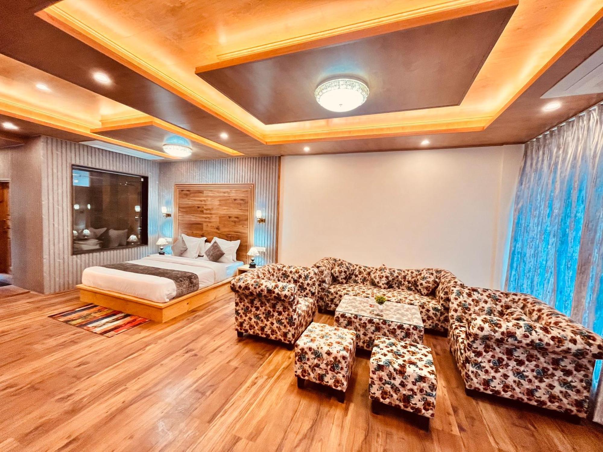 Naina Deventure Resort, Manali - Premium Rooms With Centrally Heated & Scenic View Екстер'єр фото