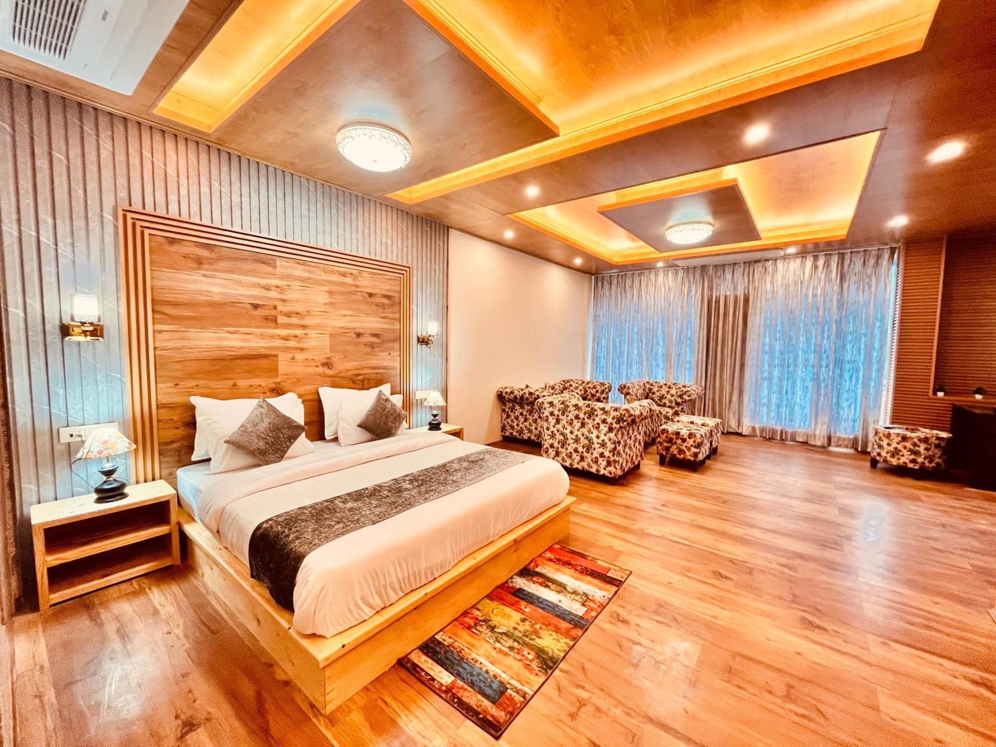 Naina Deventure Resort, Manali - Premium Rooms With Centrally Heated & Scenic View Екстер'єр фото