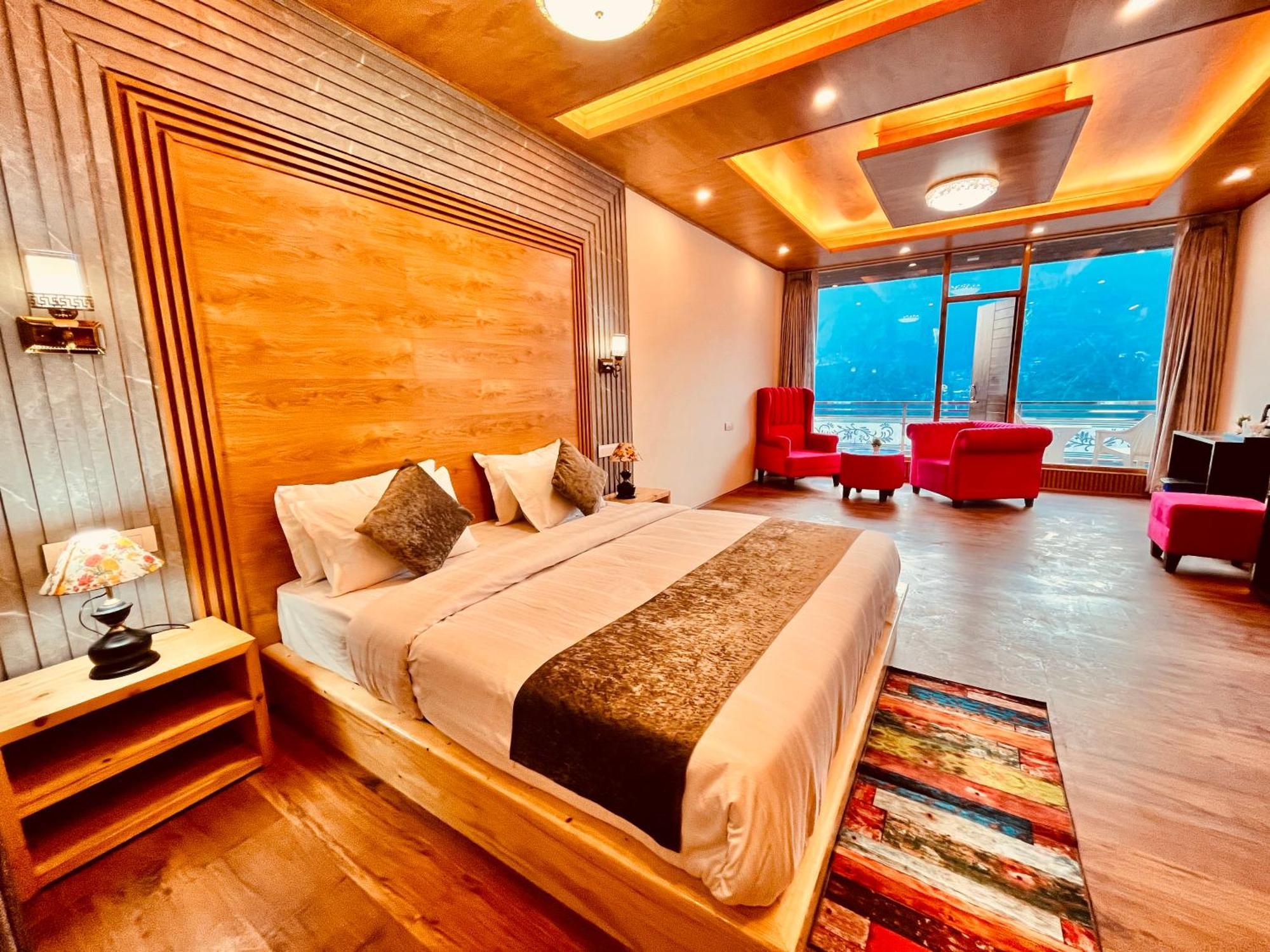 Naina Deventure Resort, Manali - Premium Rooms With Centrally Heated & Scenic View Екстер'єр фото