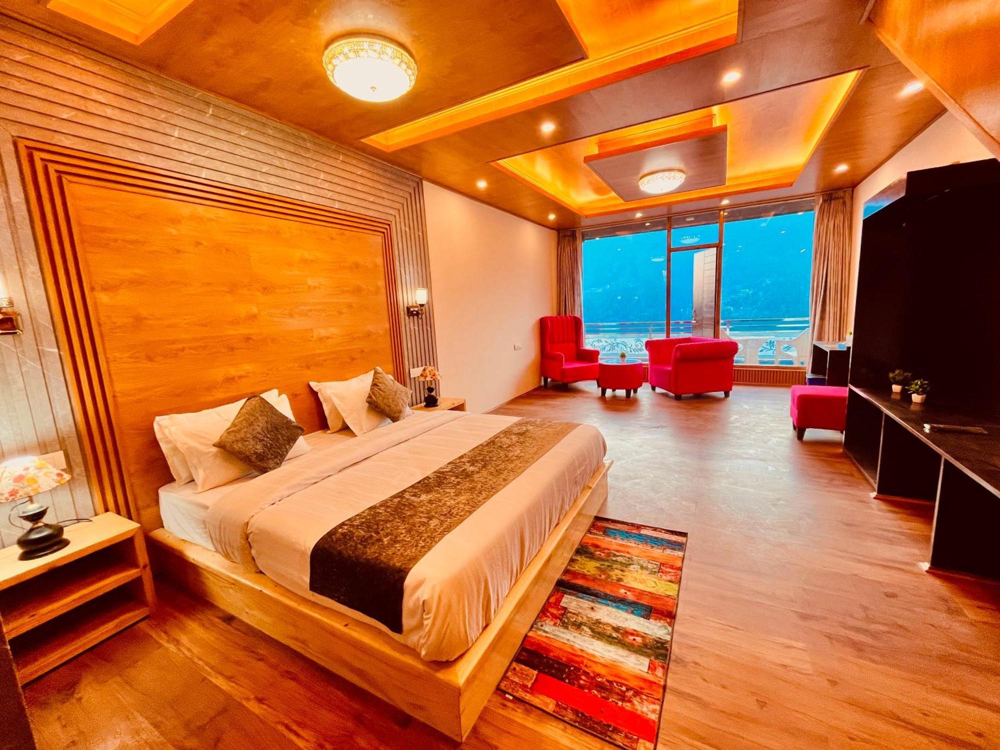 Naina Deventure Resort, Manali - Premium Rooms With Centrally Heated & Scenic View Екстер'єр фото