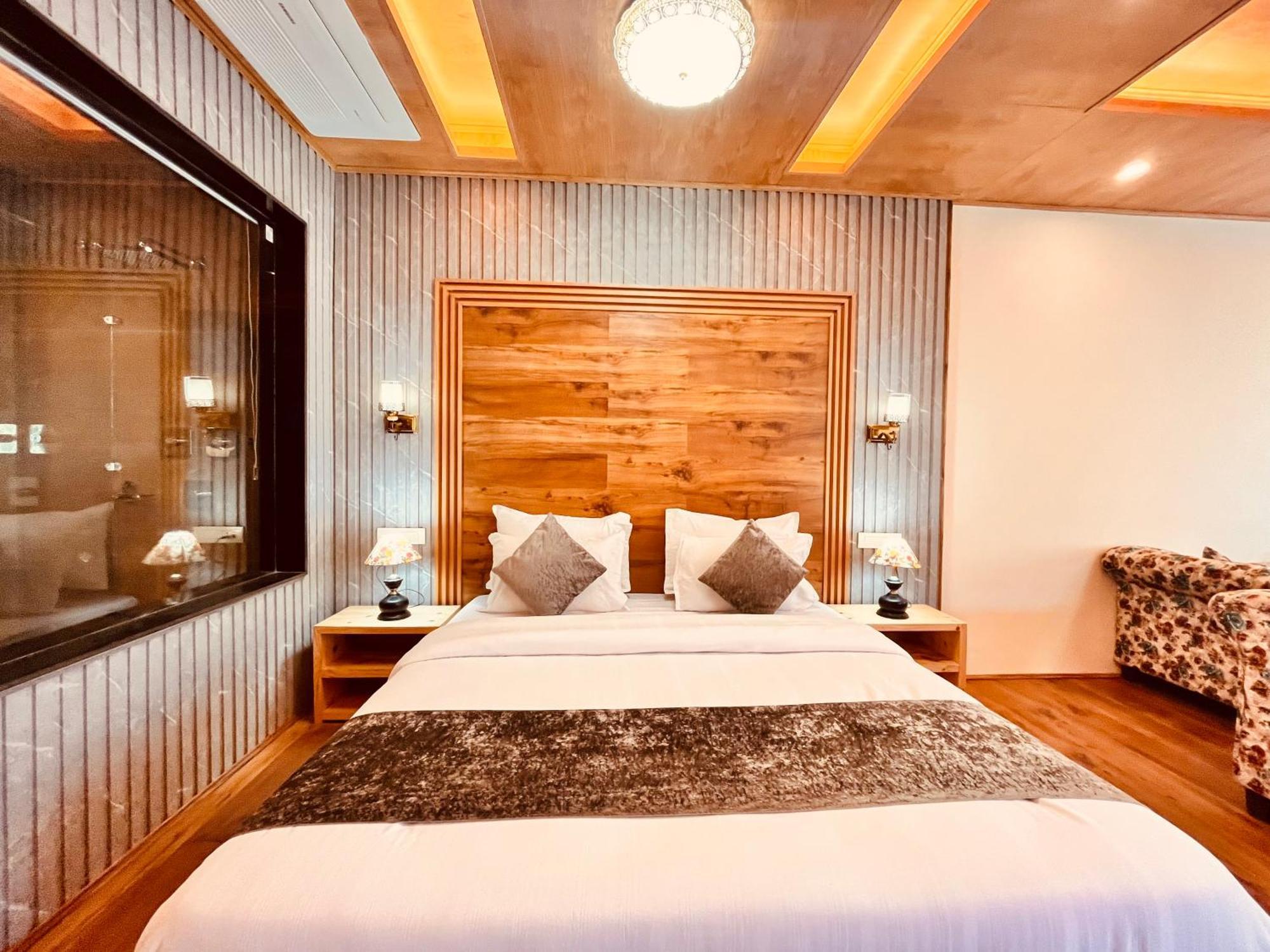 Naina Deventure Resort, Manali - Premium Rooms With Centrally Heated & Scenic View Екстер'єр фото