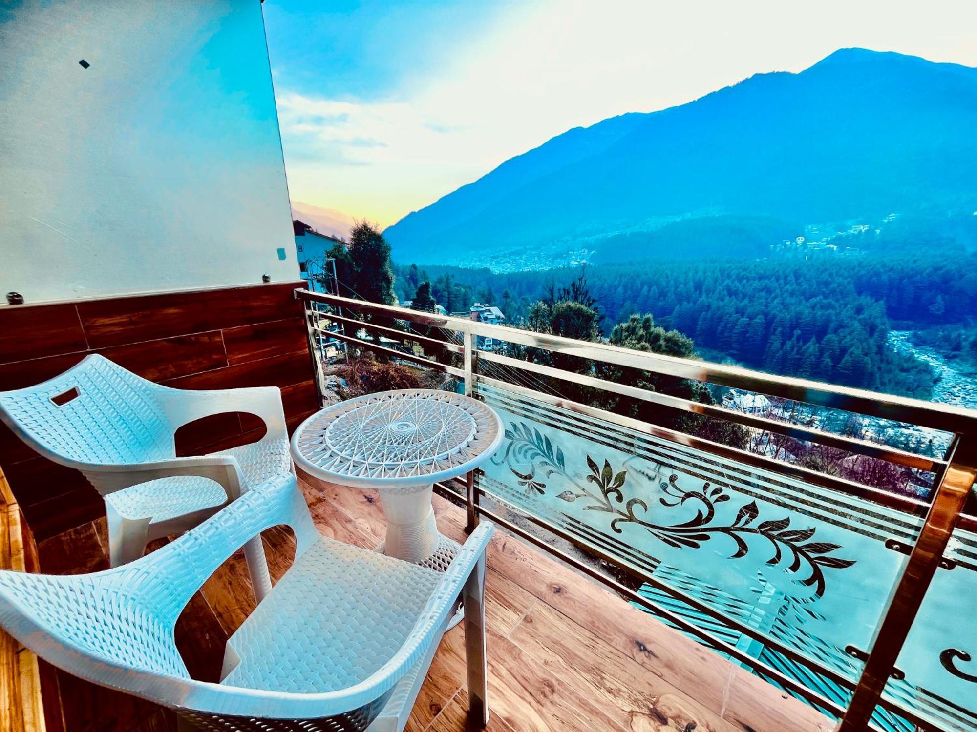 Naina Deventure Resort, Manali - Premium Rooms With Centrally Heated & Scenic View Екстер'єр фото