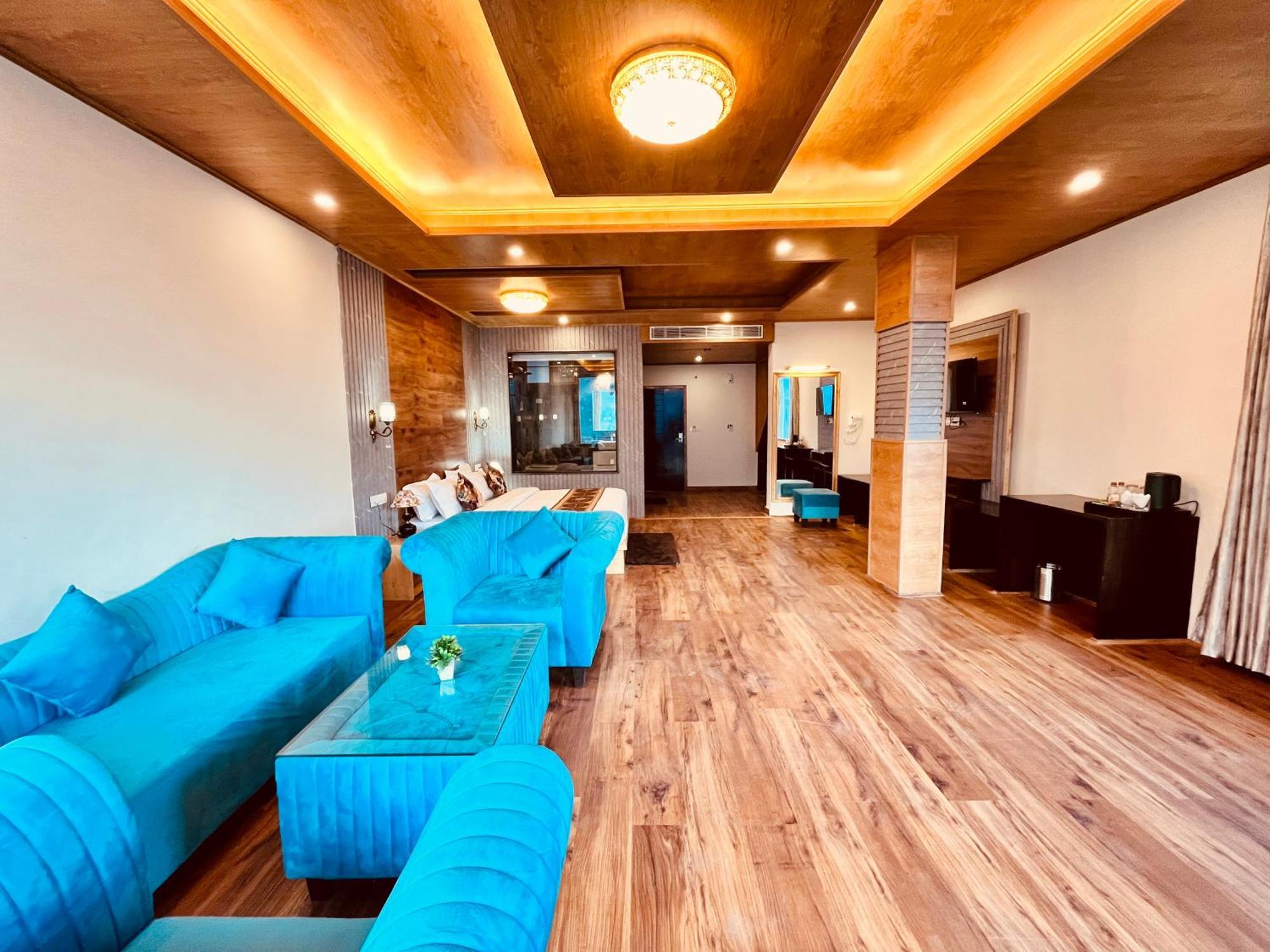 Naina Deventure Resort, Manali - Premium Rooms With Centrally Heated & Scenic View Екстер'єр фото